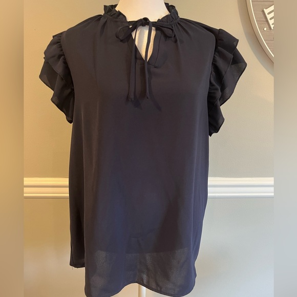 NWOT Women's Tops -V-Neck Cap Ruffle Trim Frilled Short Sleeve Tie Neck- Size XL - Picture 5 of 8